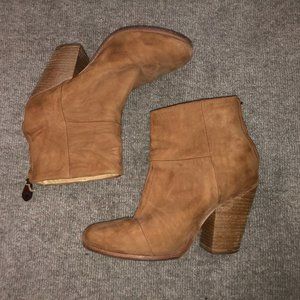 Rag and Bone Newbury Boots in Beautiful Condition